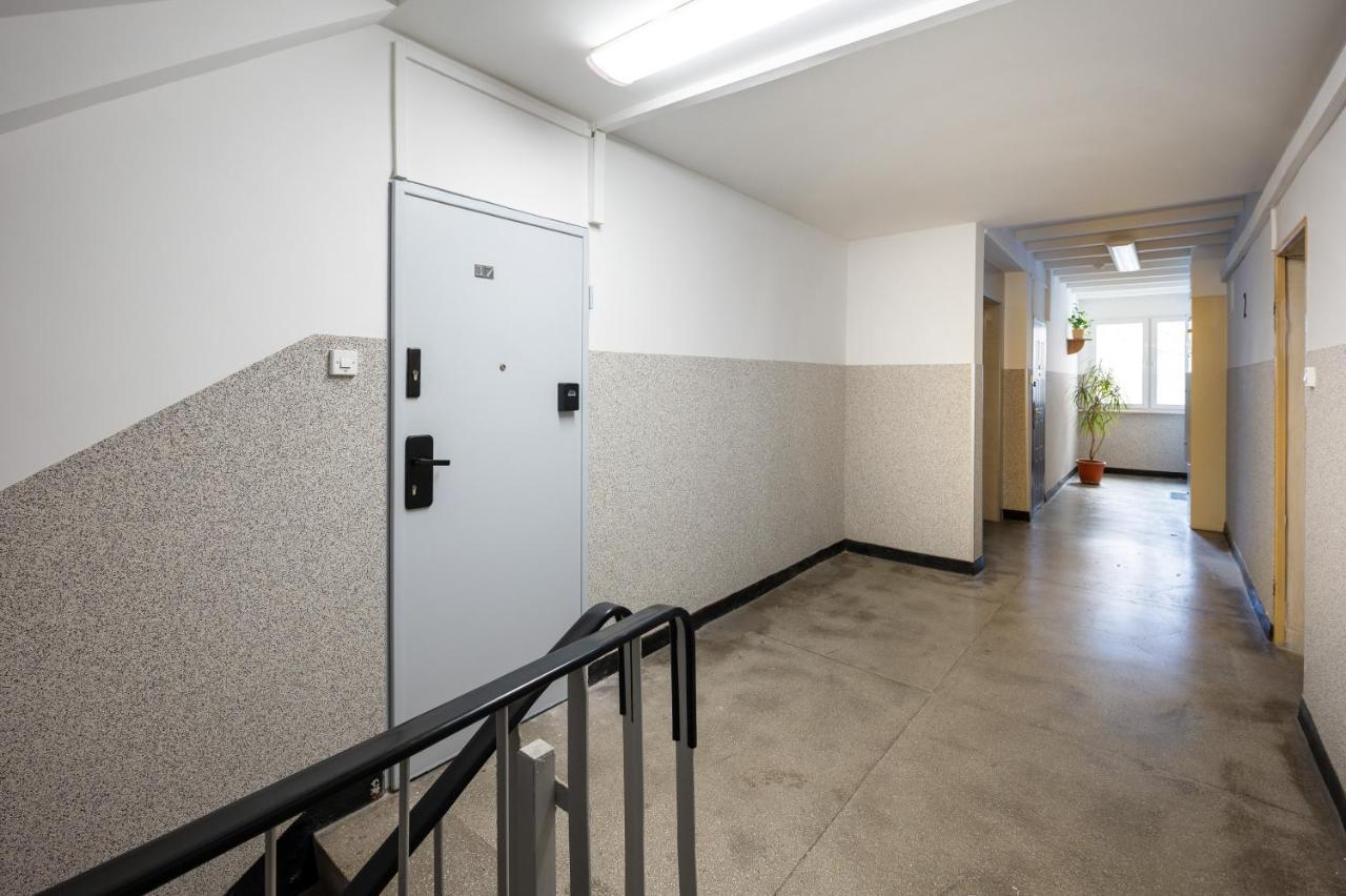 Wierzbno Modern Apartment وارسو المظهر الخارجي الصورة