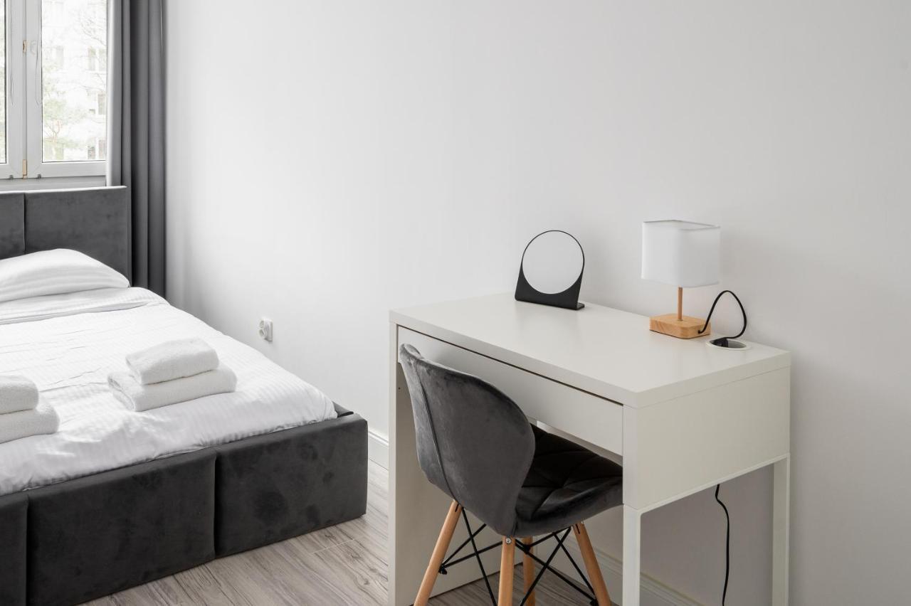 Wierzbno Modern Apartment وارسو المظهر الخارجي الصورة