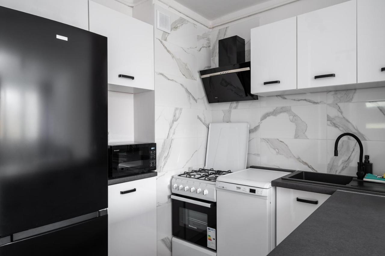 Wierzbno Modern Apartment وارسو المظهر الخارجي الصورة